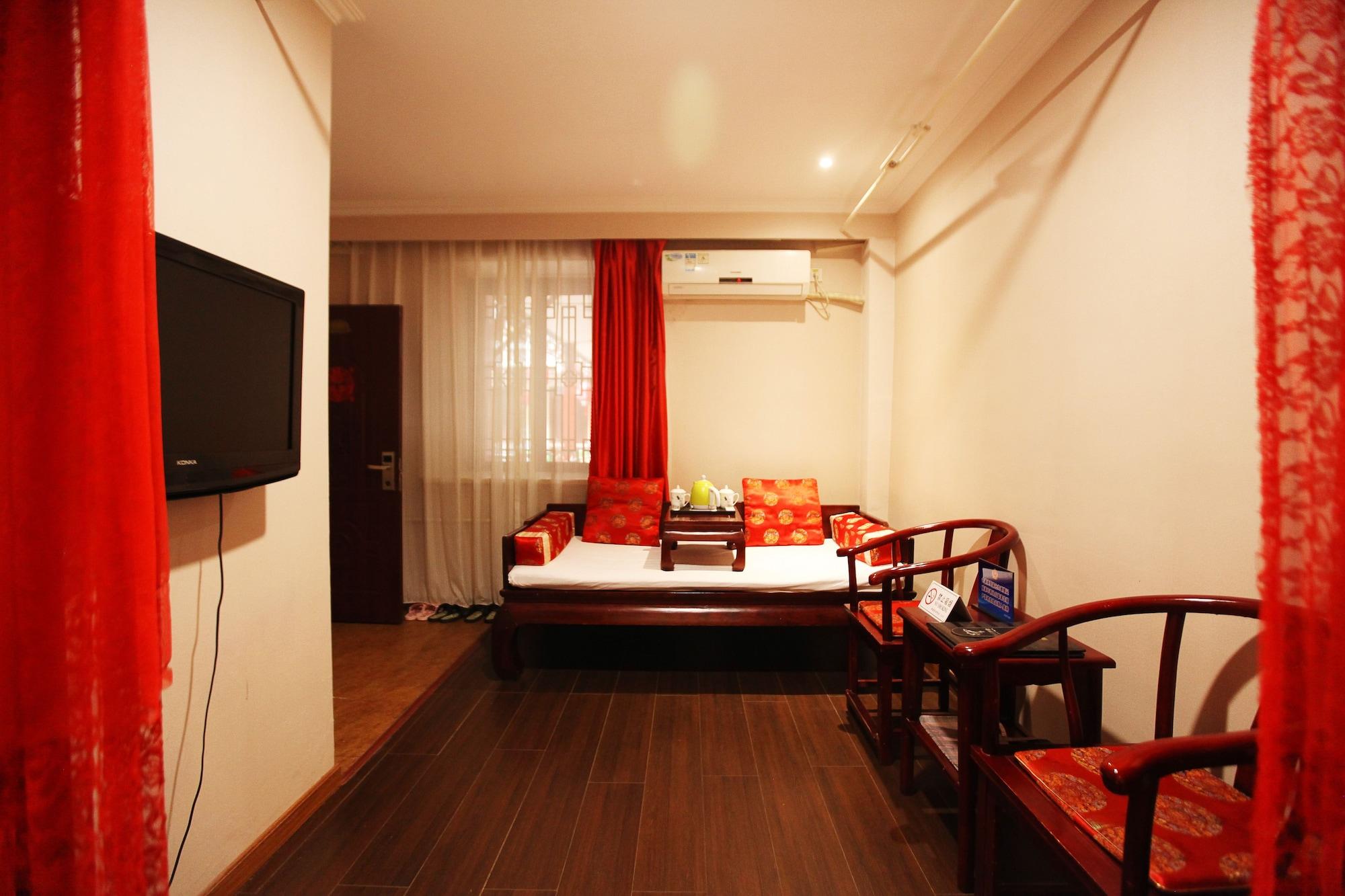 Hotel Hyde Courtyard